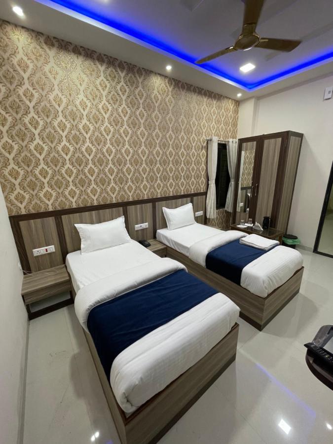 The Royal Palace Hotel Gorakhpur Exterior foto